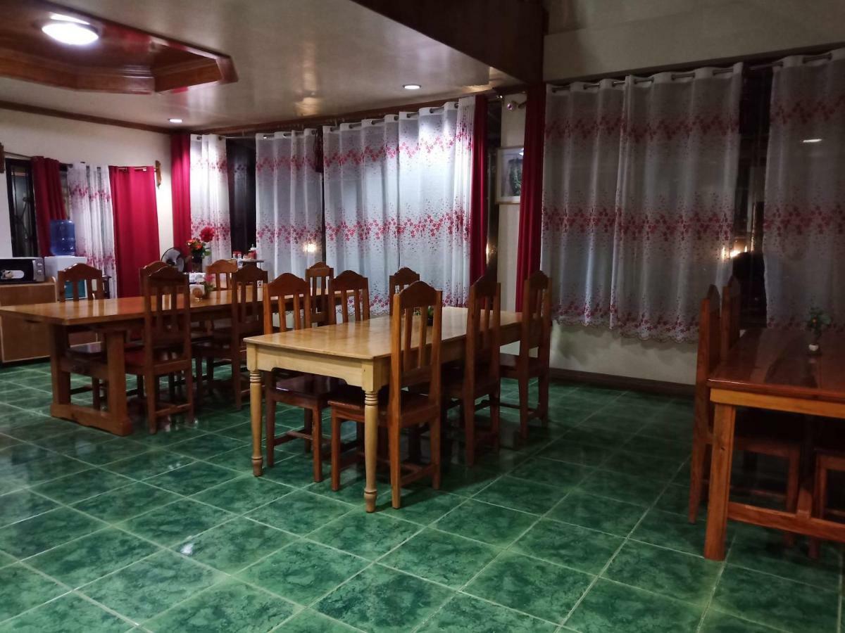 Trekkers Lodge And Cafe Banaue Buitenkant foto